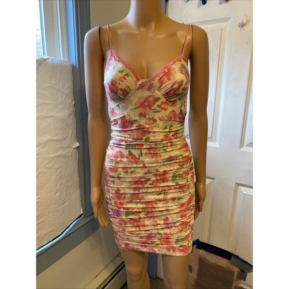 Princess Polly Babydoll Dress Sz 4 Beige Red Pink Rose Ruched Bodycon Sexy Love - Picture 9 of 11